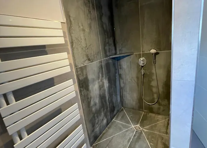 Am Sonnigen Suedhang * Lorscheid